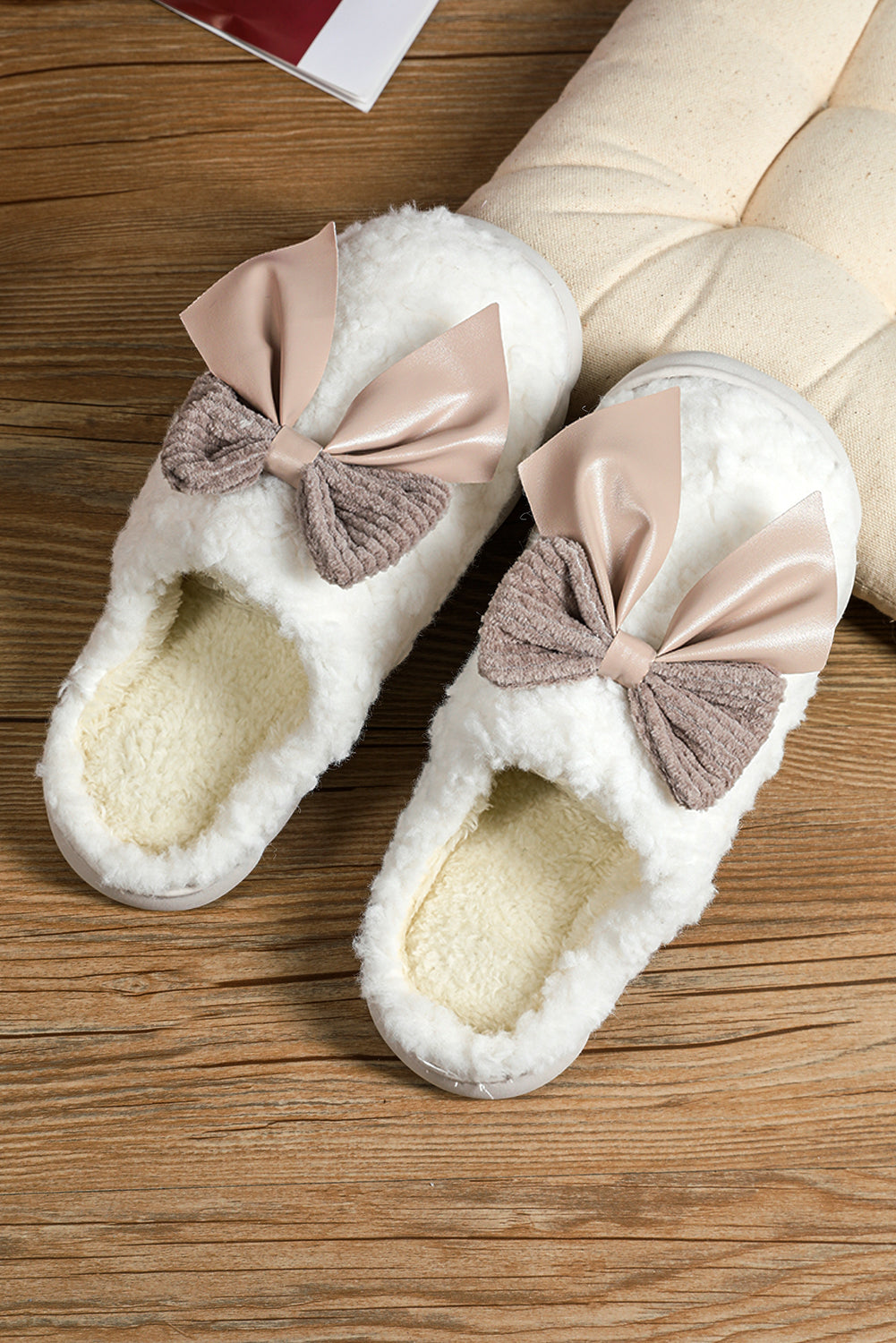 Camel Contrast Bowknot Applique Plush Winter Slippers