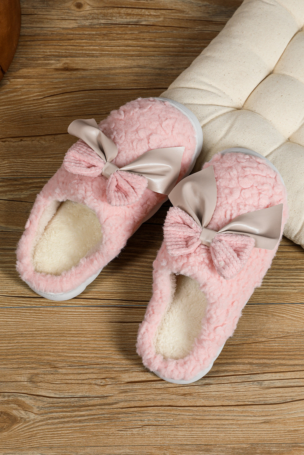 Camel Contrast Bowknot Applique Plush Winter Slippers