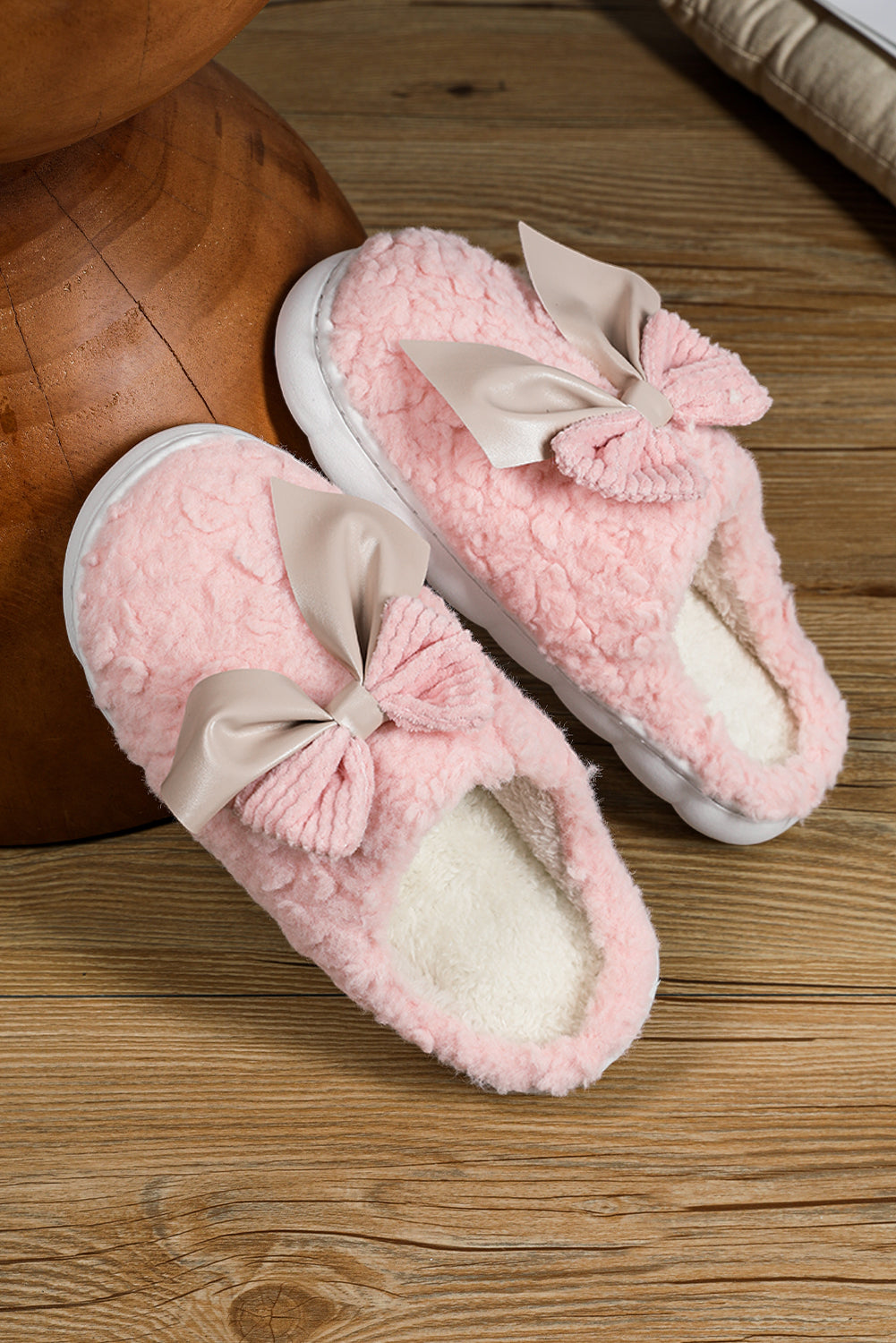 Camel Contrast Bowknot Applique Plush Winter Slippers